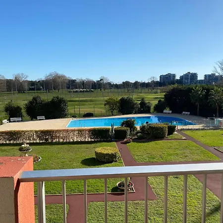 Joli Calme Avec Vue Piscine 公寓