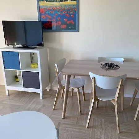 Joli Calme Avec Vue Piscine